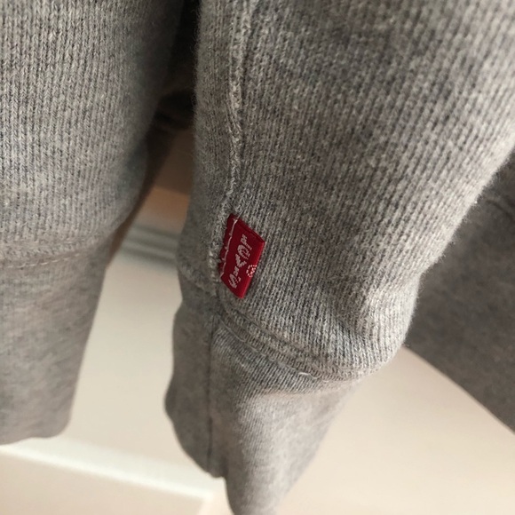 Levi’s  size medium gray Cotton hoodie sweatshirt - Picture 8 of 13